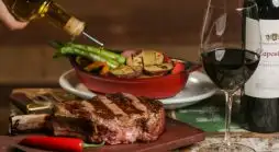 A Arte de Harmonizar Vinho Tinto com Comidas